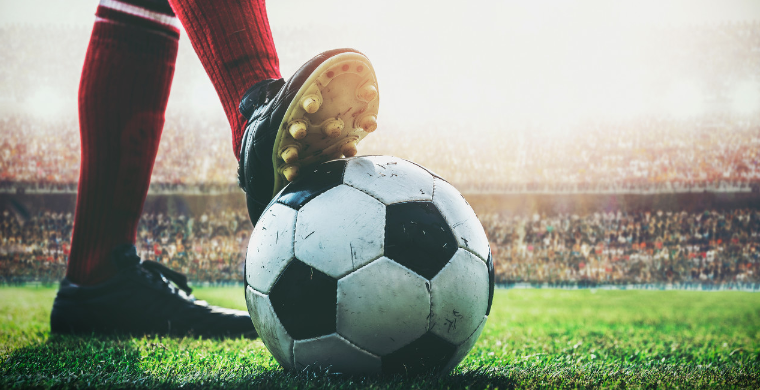 广东队33分大胜狂风晋级CBA决赛