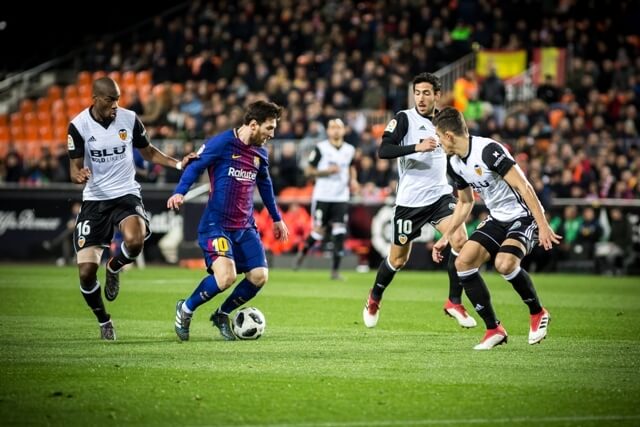 中超转会市场：广州队签下外援,